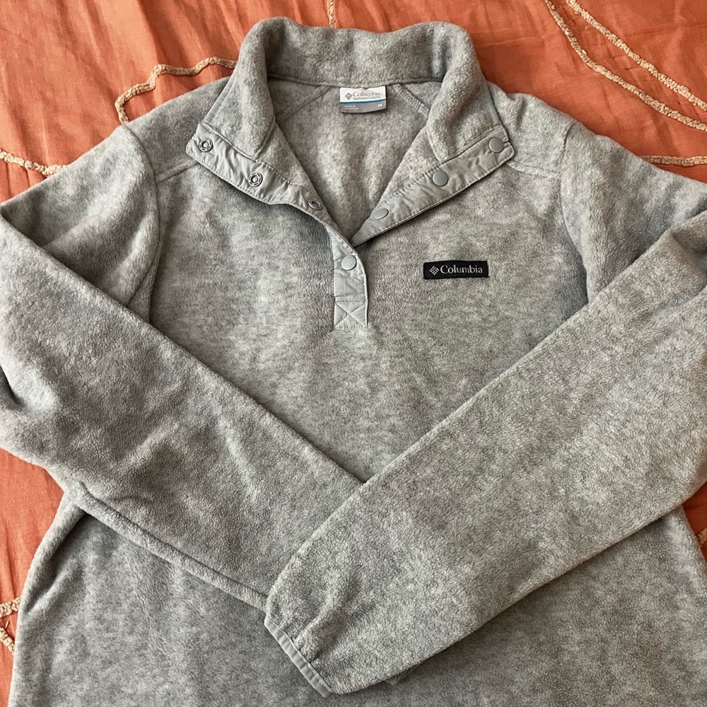 Grey columbia fleece pullover
